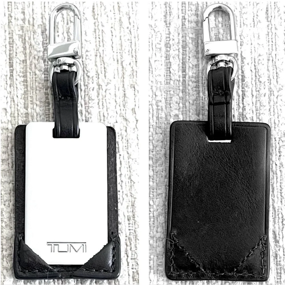NWOT! TUMI Mirrored Leather Luggage Tag!